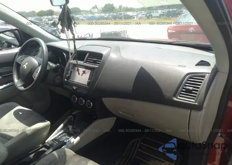 2018 Mitsubishi Outlander Sport 2.0 Es z USA, uszkodzony, nr VIN JA4AP3AUXJZ006981